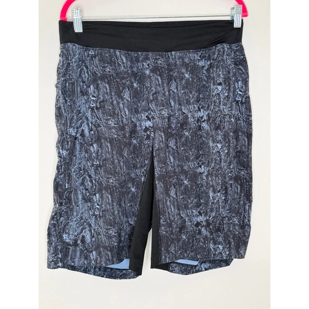 Lululemon Men's Gray Black Abstract Print Lined Running Shorts Zip Pocket 22